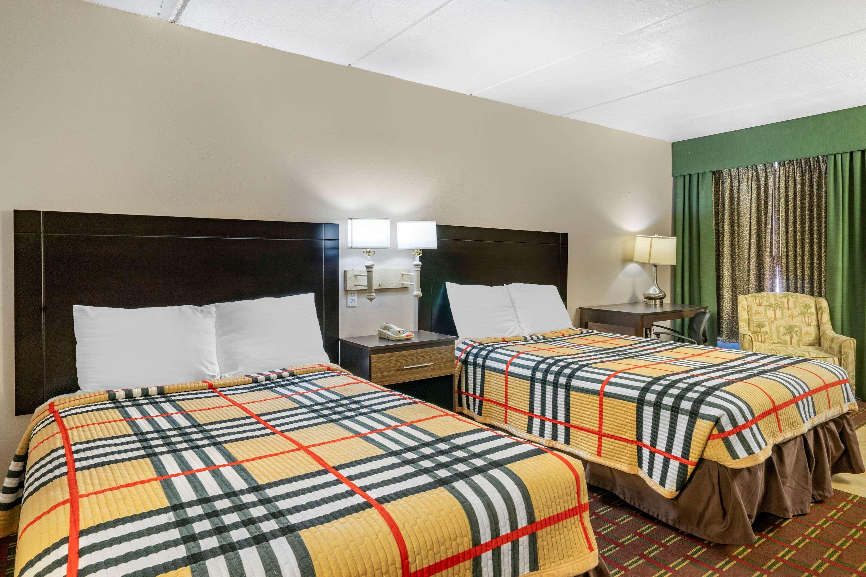 Rodeway Inn Clearwater-Dunedin Extérieur photo