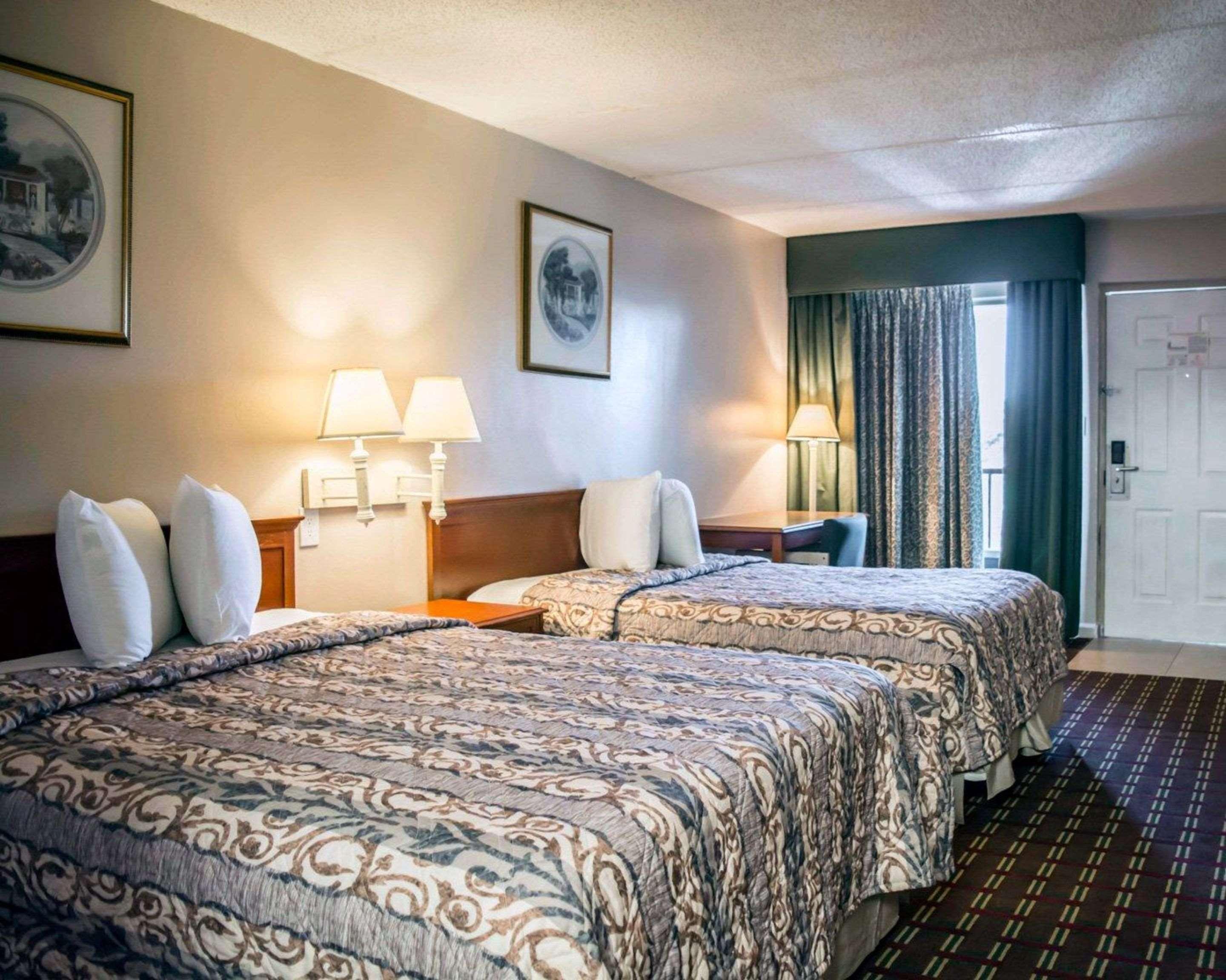 Rodeway Inn Clearwater-Dunedin Extérieur photo
