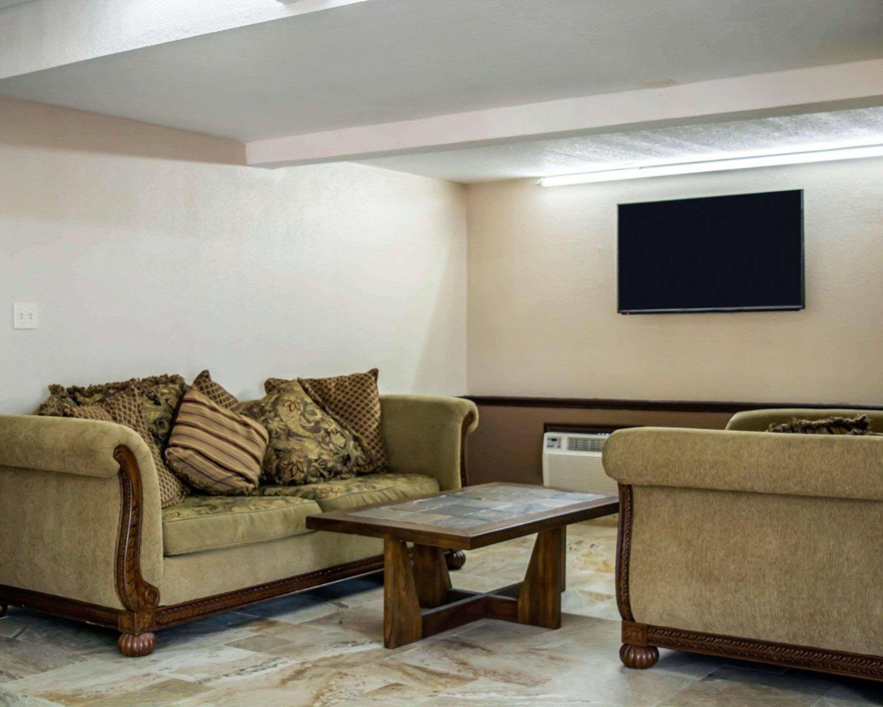 Rodeway Inn Clearwater-Dunedin Extérieur photo