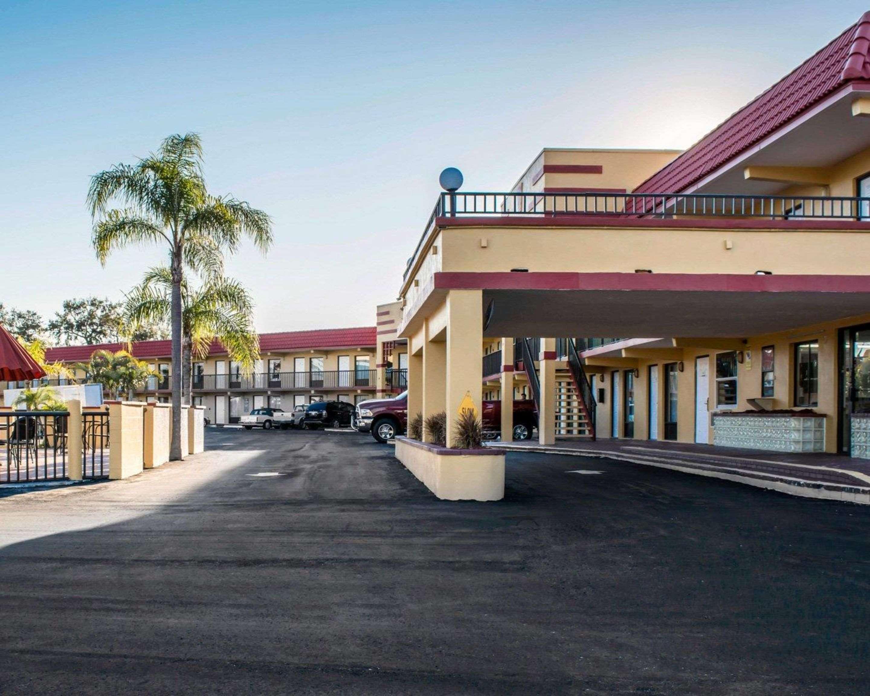 Rodeway Inn Clearwater-Dunedin Extérieur photo