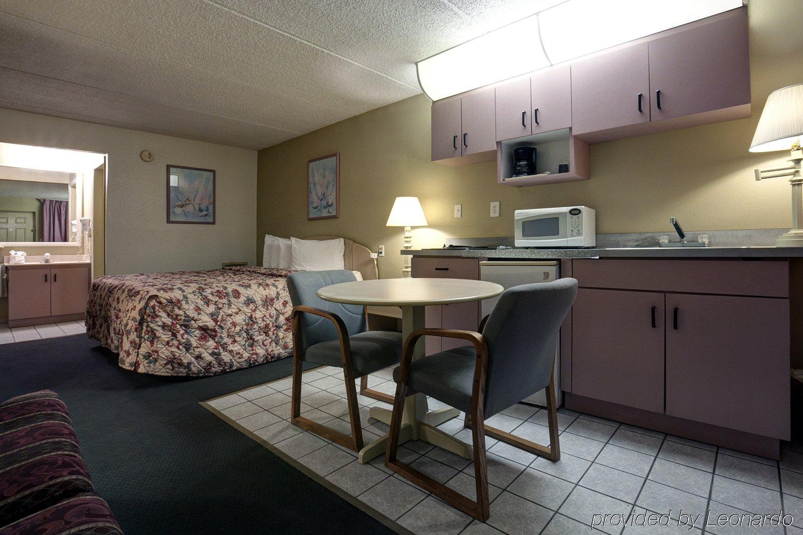 Rodeway Inn Clearwater-Dunedin Chambre photo