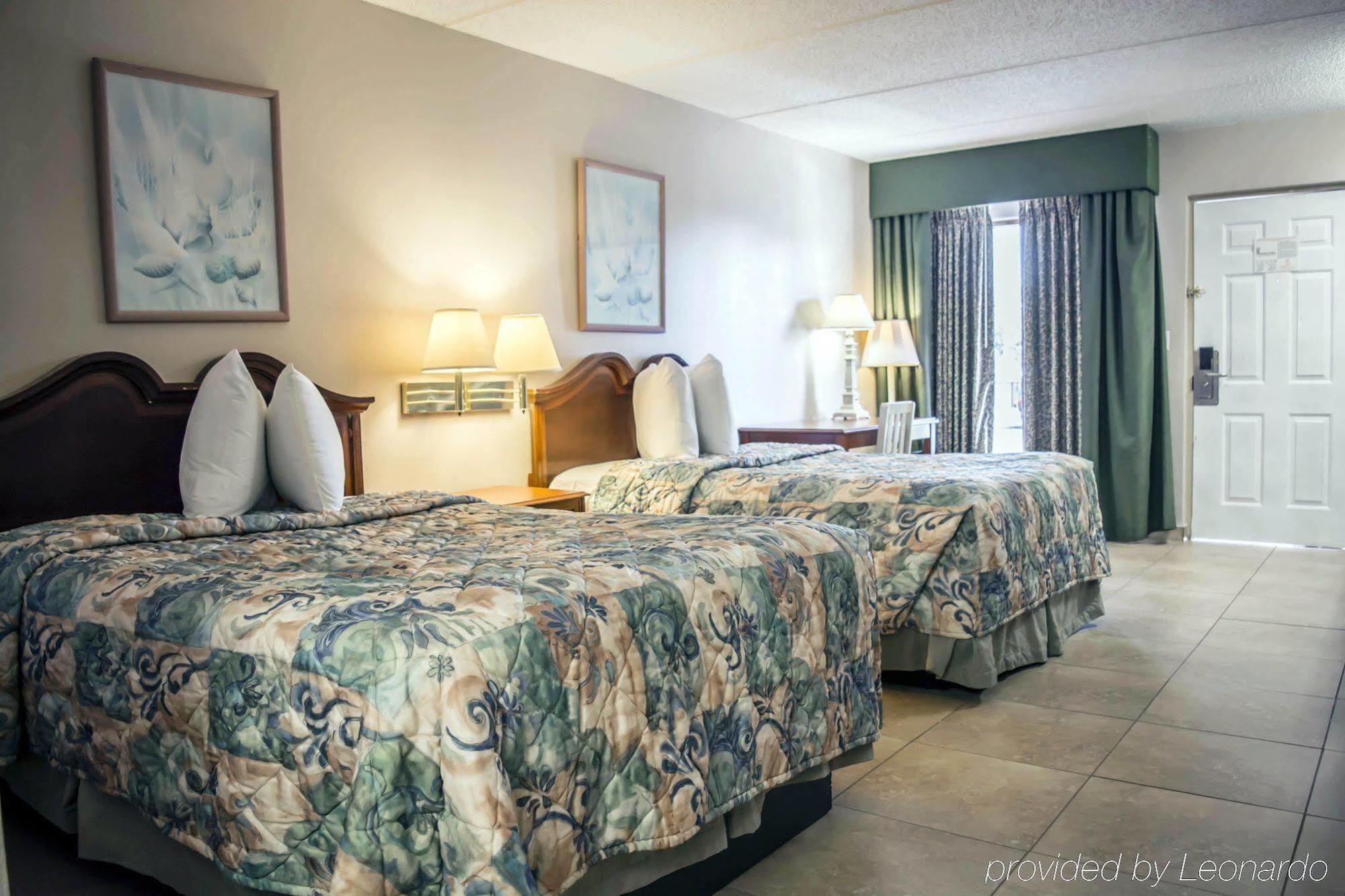 Rodeway Inn Clearwater-Dunedin Extérieur photo